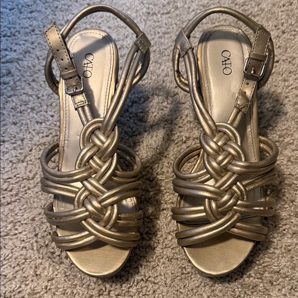 Cato Women's Metallic Gold Knotted Sandals